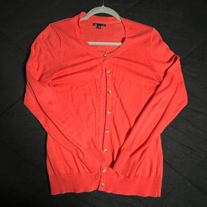 Coral GAP Cardigan Sweater. 🧥 Size Medium
